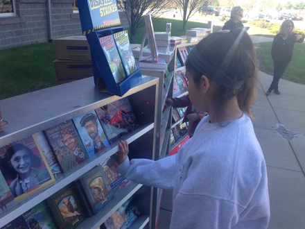 Encouraging the Discouraged Reader