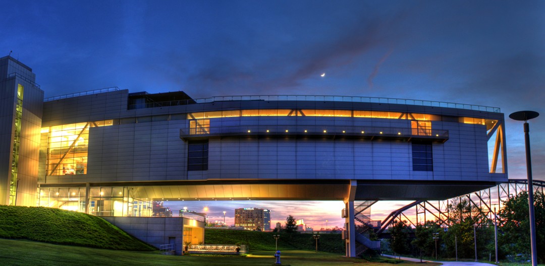Kids can play Minecraft at Clinton Library