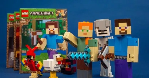 LEGO Minecraft Big Figs Series 1: 21148 Steve with Parrot, 21149 Alex with Chicken, and 21150 Skeleton with Magma Cube [Review]