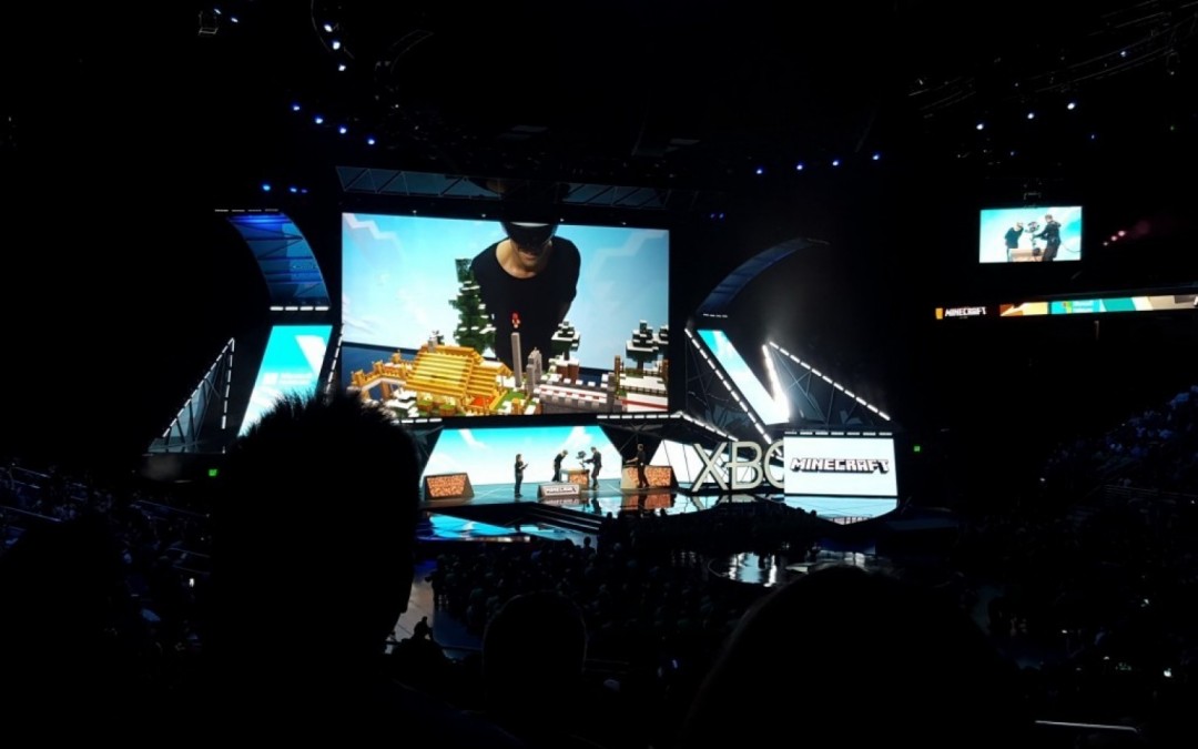 Microsoft shows off ‘Halo 5,’ ‘Minecraft’ and promises backward compatibility for Xbox 360