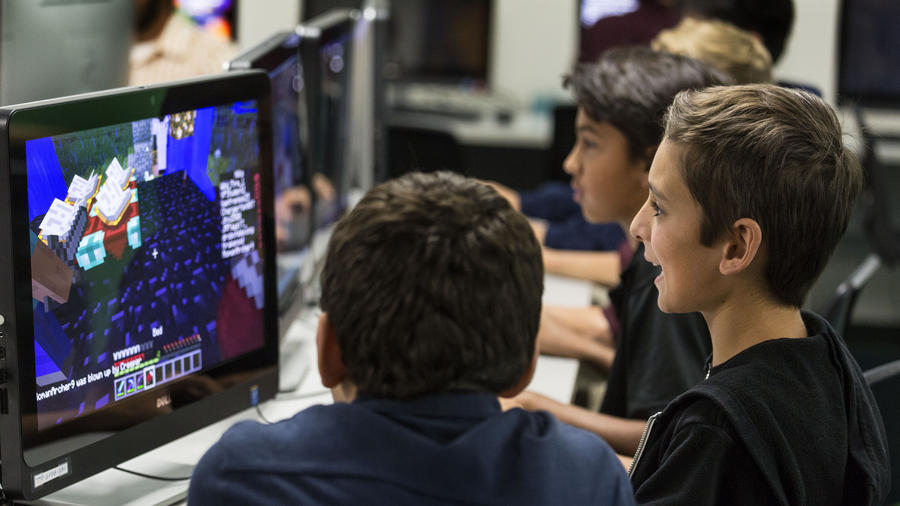 Math. Science. Recess. Minecraft? Twitch club brings gaming to school