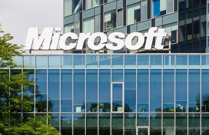 Startups: How Roblox Plans to Copy Microsoft’s Minecraft