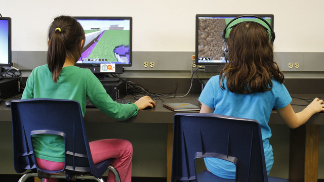 MINECRAFT SELLS 10,000 COPIES PER DAY — TEACHES COMPUTATIONAL THINKING